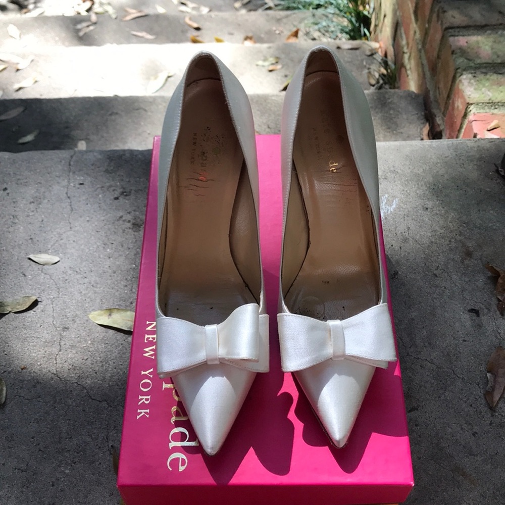 Kate Spade Ivory satin pointy heels